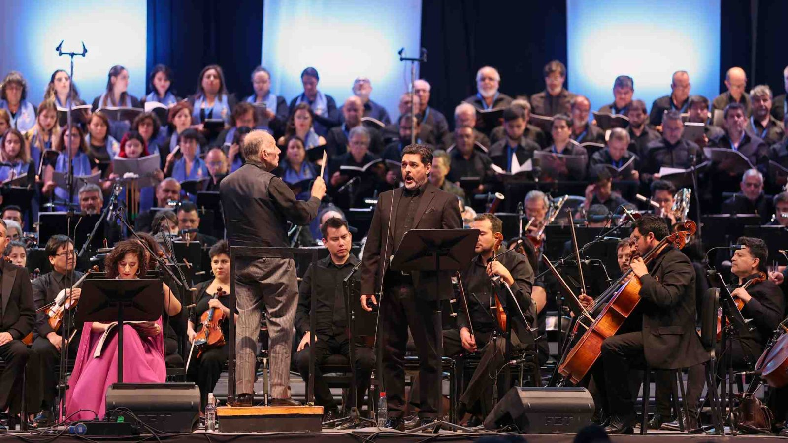 Carmina Burana Plaza Italia