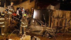 VIDEO - Así fue el accidente de bus de turistas que se desbarrancó en Valparaíso