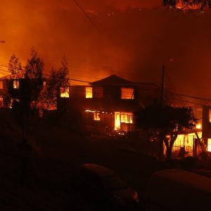 incendios viña del mar toque de queda