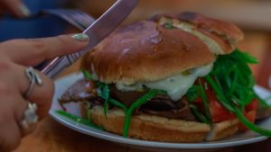 Día del Chacarero: cuál es el origen y cómo prepara este sándwich típico chileno