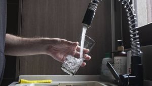 Corte de agua en Santiago: cuándo y a qué comunas afectará