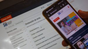 Operación Renta 2024: SII confirmó que ampliará su fiscalización a 15.000 influencers