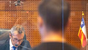 Puente Alto: detienen a hombre acusado de violación de niña en baños de mall