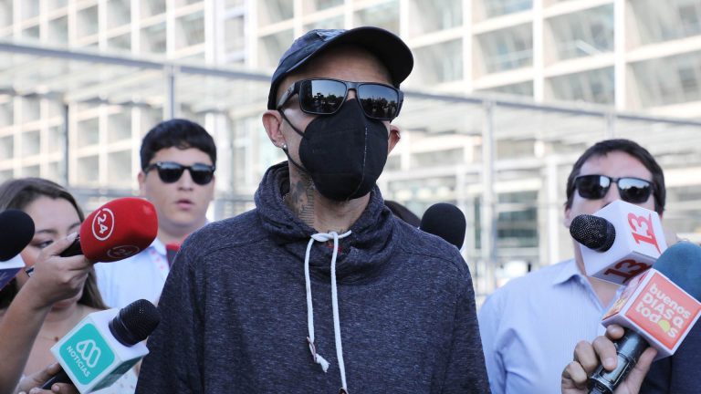 Rodrigo Rojas Vade cumple su condena por estafa tras fingir cáncer