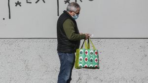 Educación, arriendos y créditos: cómo impactará la inflación en los bolsillos de los chilenos