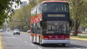 Por qué los buses RED de dos pisos ya no están circulando en Santiago