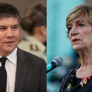 Manuel monsalve responde a Matthei por criticas a elecciones en dos días