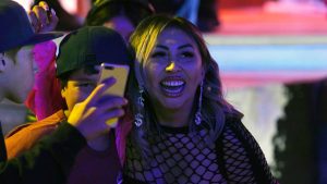 Canal 13 confirma renuncia de Naya Fácil al reality show ¿Ganar o Servir?