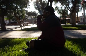 Cigarros electrónicos: expertos advierten los peligros para la salud de los vapers