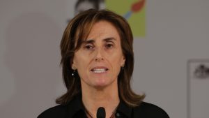 Marcela Cubillos llegó a Chile y abordó posible candidatura por Las Condes
