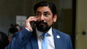 Rubén Oyarzo renuncia al PDG: 