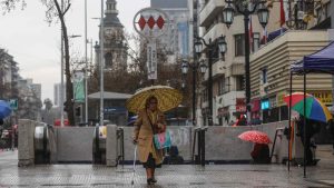Lluvia en Santiago: revisa cuándo comienzan las precipitaciones en la RM