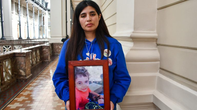 Mamá de Tomás Bravo cuestiona a abogado: 