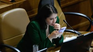VIDEOS - Insultos, Pinochet y el Negro Matapacos: la acalorada discusión en la Cámara en medio de debate por RUF