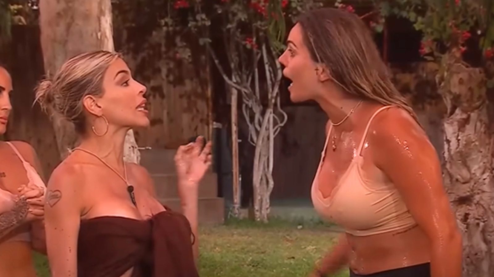 pelea entre Oriana y Faloon en ¿Ganar o Servir?