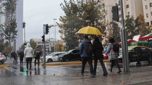Pronóstico para el Día de la Madre: qué dicen los expertos sobre la probabilidad de lluvia en Santiago