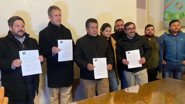 Fin a paro en Puerto Coronel: Gobierno destraba conflicto entre terminal y trabajadores