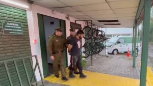 VIDEO - Capturan a sujeto que agredió y causó el incendio de la casa de su conviviente en Macul