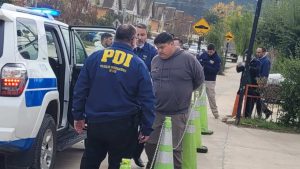 Quién es el bombero detenido por los fatales incendios registrados en Valparaíso