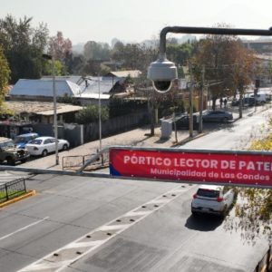 pórticos lectores de patentes Las Condes