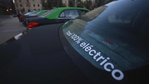 Autos híbridos y eléctricos: estos son los modelos más buscados y cotizados