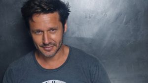 Benjamín Vicuña confirma nuevo romance con misteriosa mujer: “Nos estamos conociendo” 