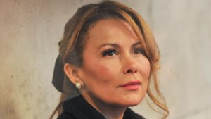 VIDEO - Cathy Barriga reaparece en medio de lluvias: 