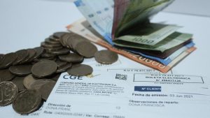 Gobierno se abre a aumentar alcance del subsidio eléctrico tras último comité político