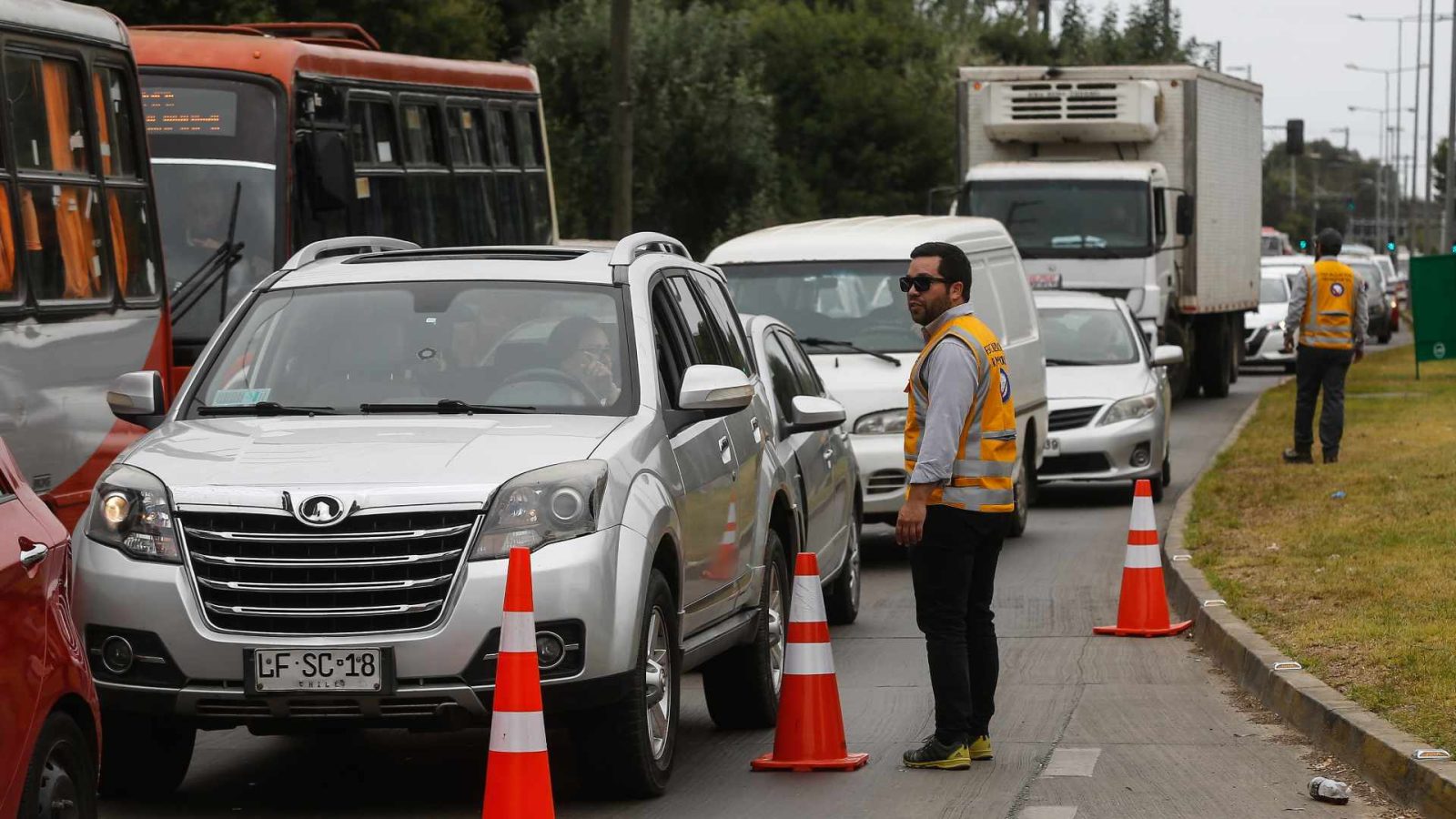 restricción vehicular jueves 27 de junio