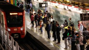 Metro de Santiago suspende gran parte del servicio en Línea 2: revisa las estaciones afectadas