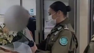 VIDEO - Carabineros entrega guagua secuestrada a su mamá: 
