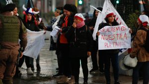 Junaeb confirma que se entregarán almuerzos en colegios pese a paro de manipuladoras