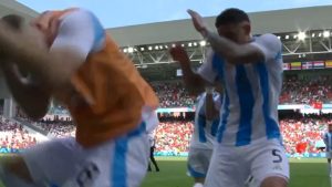 VIDEOS - Escándalo en París 2024: partido entre Argentina y Marruecos termina con serios incidentes