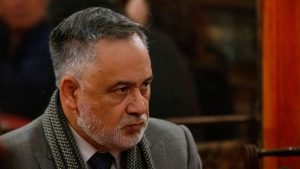 Aldo Duque baja su candidatura y entrega apoyo a Desbordes para vencer a Irací Hassler en Santiago