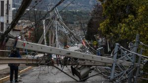 Los dimes y diretes entre municipios y la Subtel por la Ley Chao Cables: sigue sin reglamento tras su promulgación