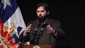 Boric descarta llamar 