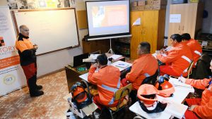 Personas privadas de libertad se preparan para desempeñarse en el sector forestal