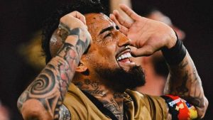 Las críticas de la prensa colombiana a Arturo Vidal tras el triunfo de Colo Colo