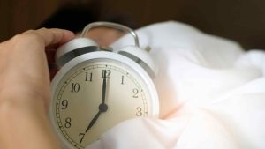 Efectos negativos del cambio de hora: cómo adaptarnos al horario de verano