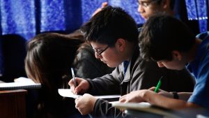 Simce de Inglés: Cómo mejorar el nivel del estudiantado en Chile