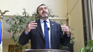 Cuestionado como perito en casos de Nabila Rifo y Ámbar Cornejo: las polémicas de Francisco Pulgar, el diputado acusado de violación