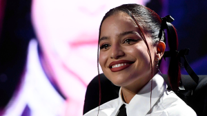 El fenómeno Emilia en Chile: artista suma una tercera fecha tras sold out en el Movistar Arena