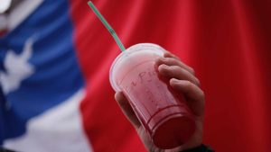 ¿Con o sin pisco?: el origen del Terremoto y cuál es la receta para prepararlo