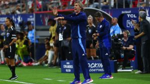 La formación que Chile presentaría ante Bolivia y qué figuras altiplánicas se perderán el vital duelo