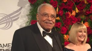 James Earl Jones, la voz de Darth Vader y Mufasa, falleció a los 93 años