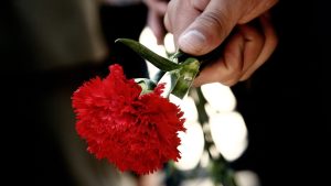 La compasión: una acción colectiva para prevenir el suicidio