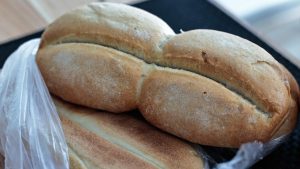La receta para preparar marraqueta, el pan favorito de los chilenos
