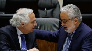 CMF reconoce gestiones de Andrés Chadwick en favor de empresa de los hermanos Sauer
