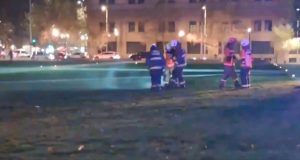 El estado en el que permanece el hombre que se quemó a lo bonzo frente a La Moneda
