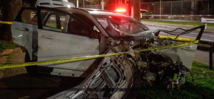 En las regiones Metropolitana y de Valparaíso: tres choques dejaron cinco muertos